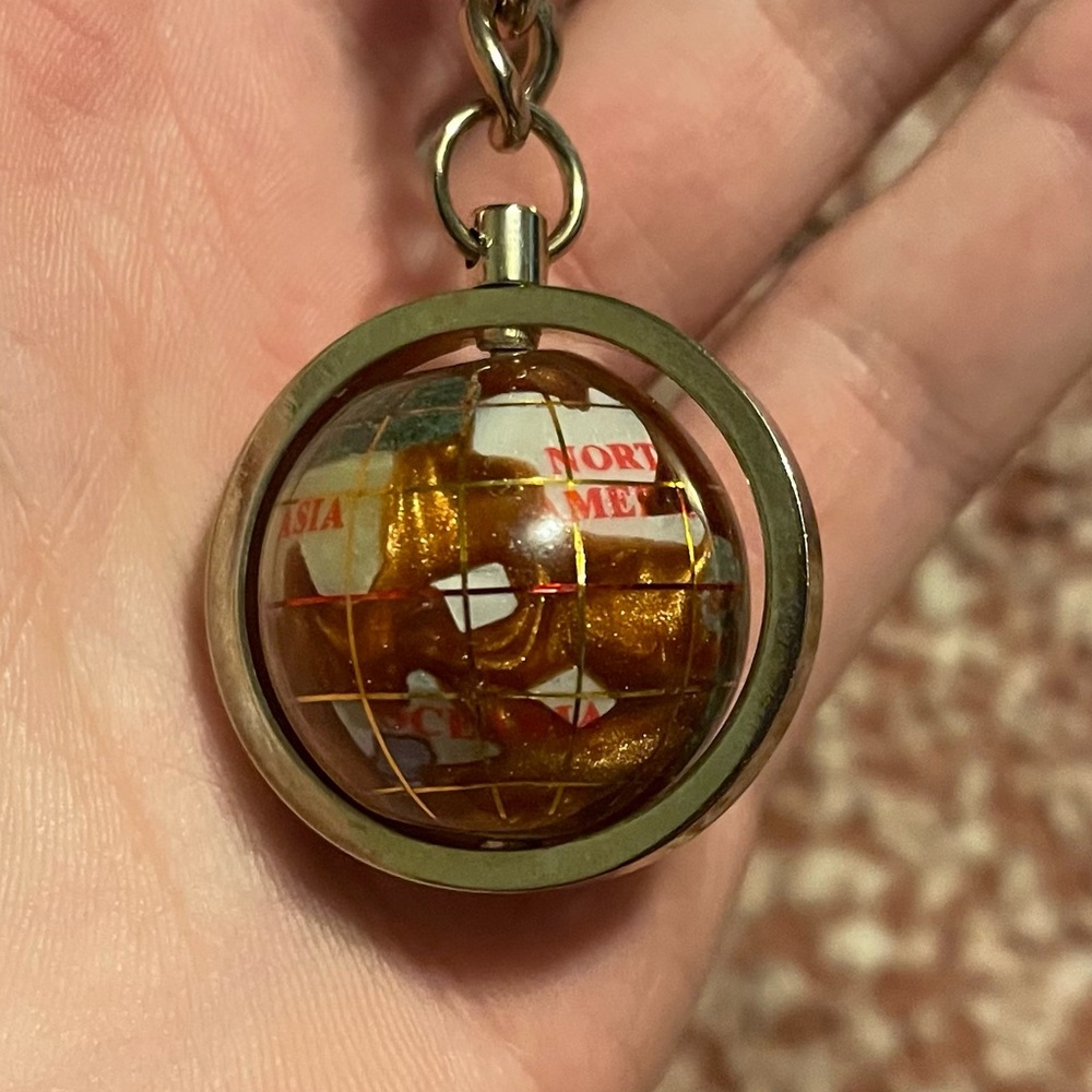 Gemstone Globe Fidget Spinning Goldtone Keychain - Picture 9 of 9